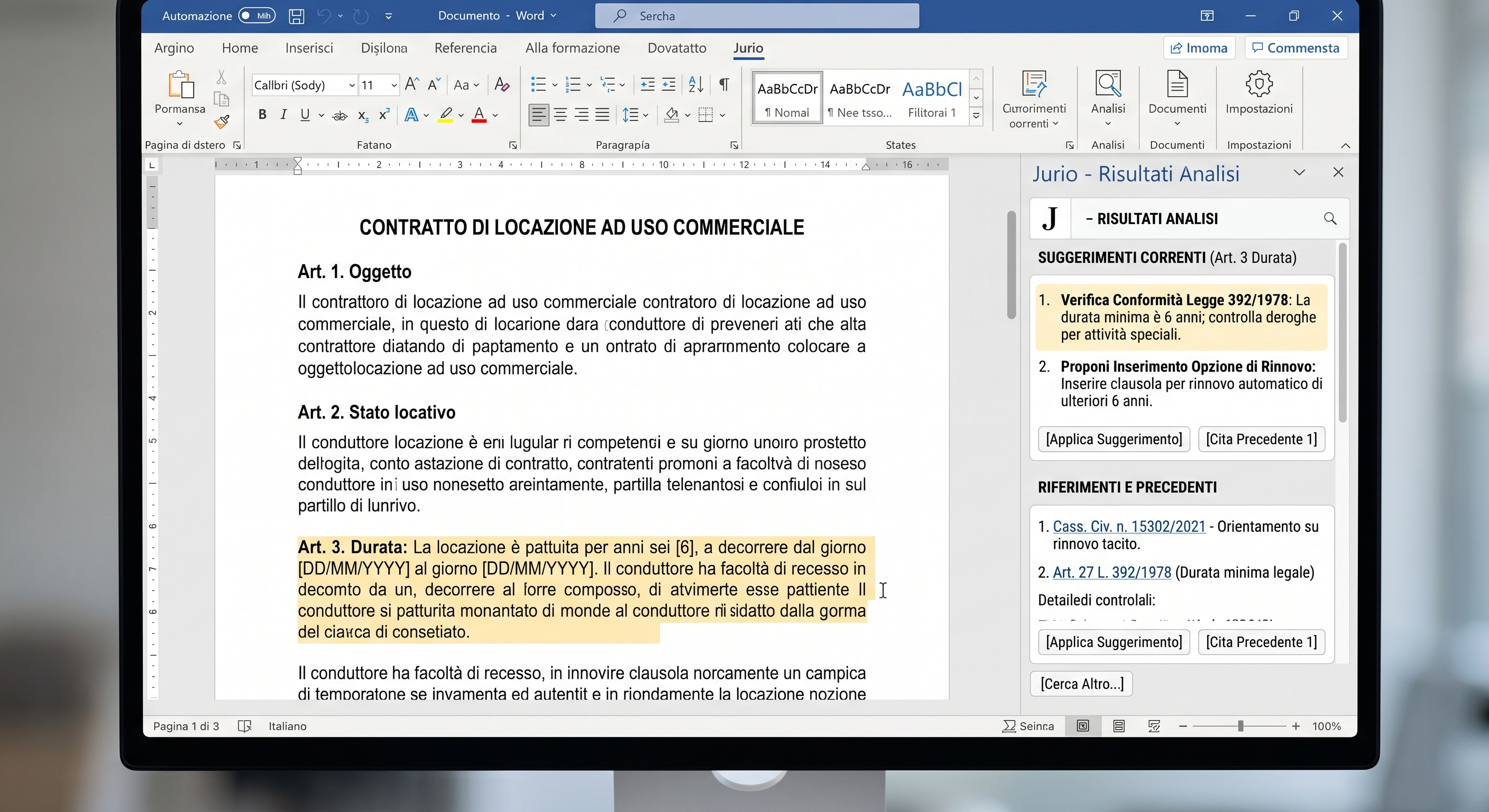 Task pane laterale di Jurio all'interno di Word che suggerisce revisioni e cita precedenti.