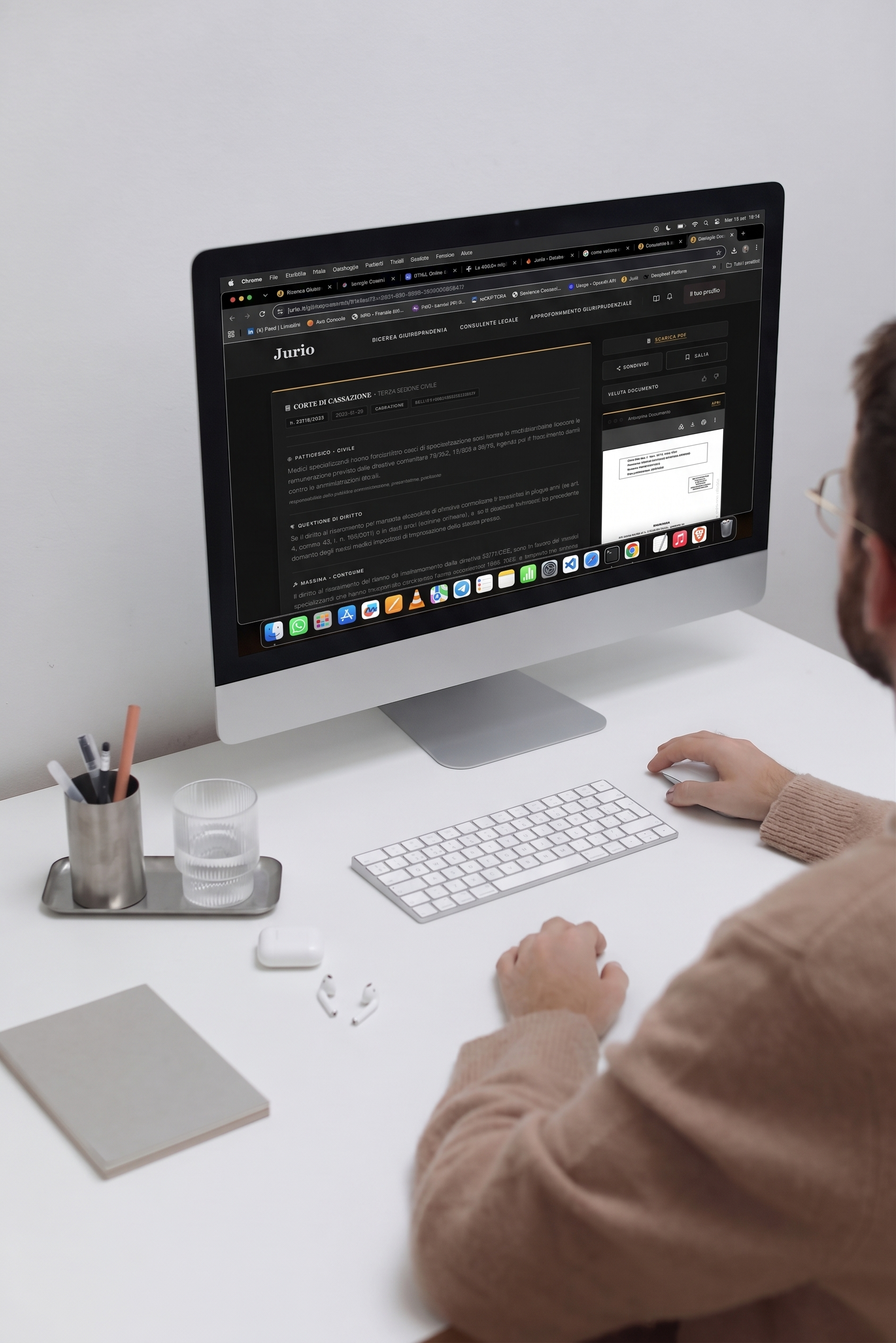 Mockup dell'interfaccia di Jurio integrata in Microsoft Word